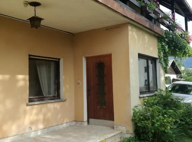 Bed and Breakfast / Sobe Solar - Brezje